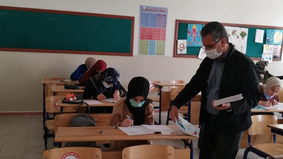 cumhuriyet kiz anadolu imam hatip
